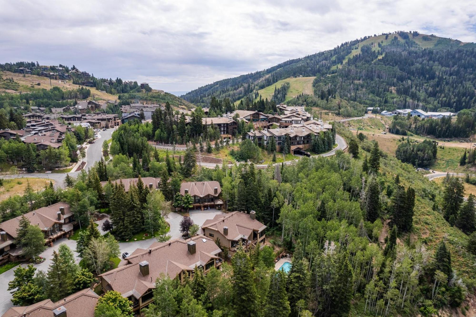 Deer Valley Little Belle Ultimate Ski Getaway, Sleeps 14, Luxury Design, Private Hot Tub, Парк-Сити Экстерьер фото