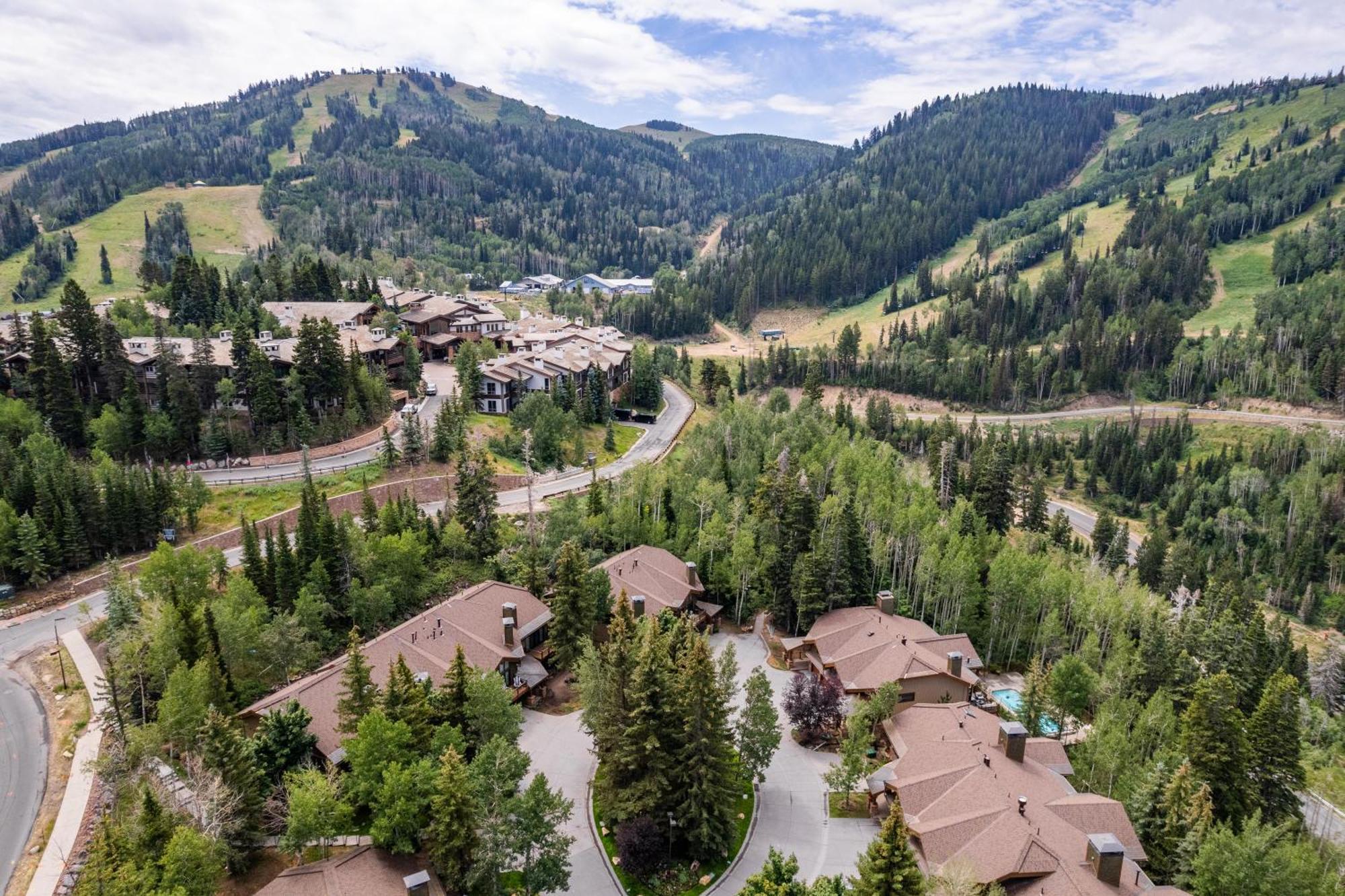 Deer Valley Little Belle Ultimate Ski Getaway, Sleeps 14, Luxury Design, Private Hot Tub, Парк-Сити Экстерьер фото